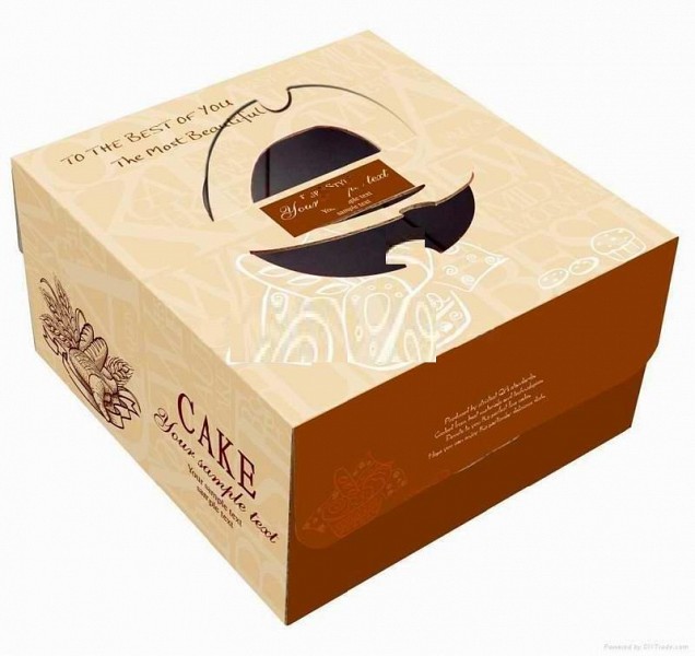 How does the cake box manufacturer prevent the cake box from being wet?